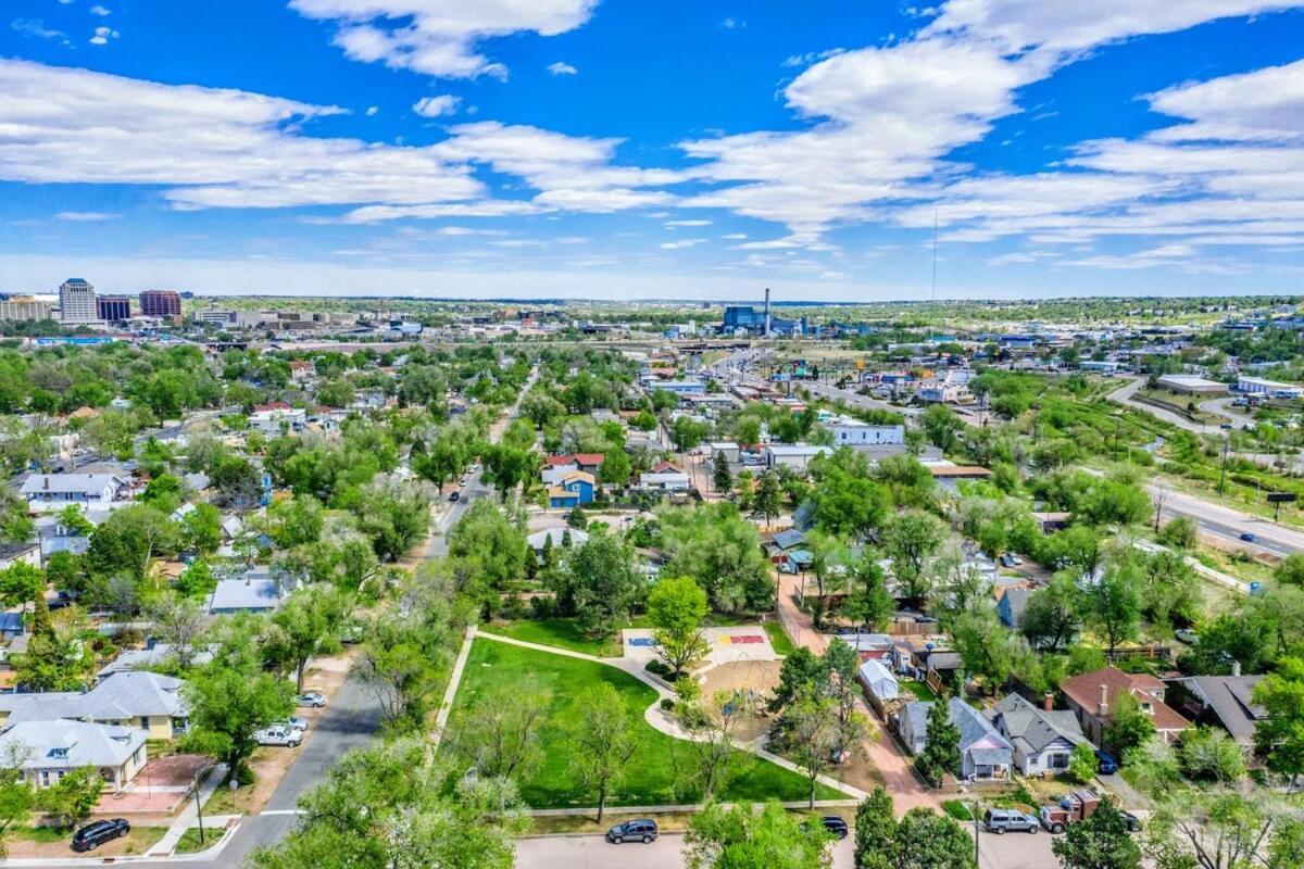 The Vibrant Victorian Hot Tub & Fire Pit In Occ Villa Colorado Springs Ngoại thất bức ảnh